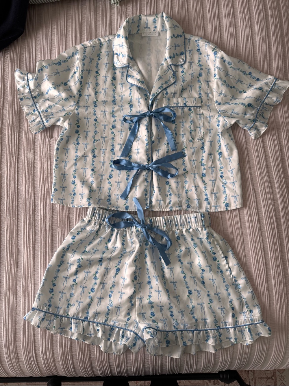 Altar’d State Kelyse Floral Satin Ruffle Sleep Set
